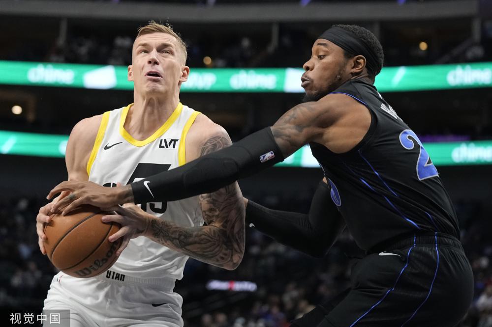 的亮眼表现 的亮眼表现